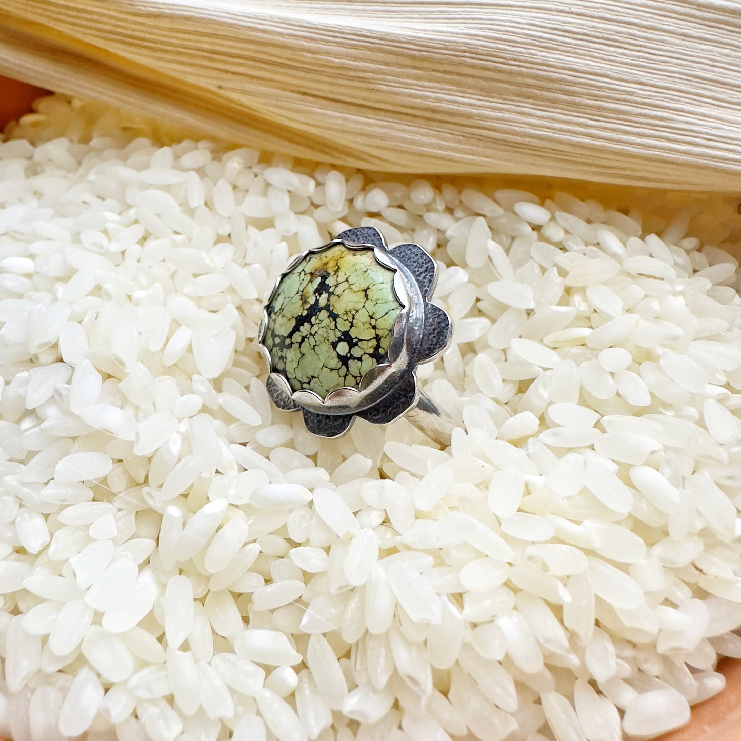 DISRUPTED DAISY RING