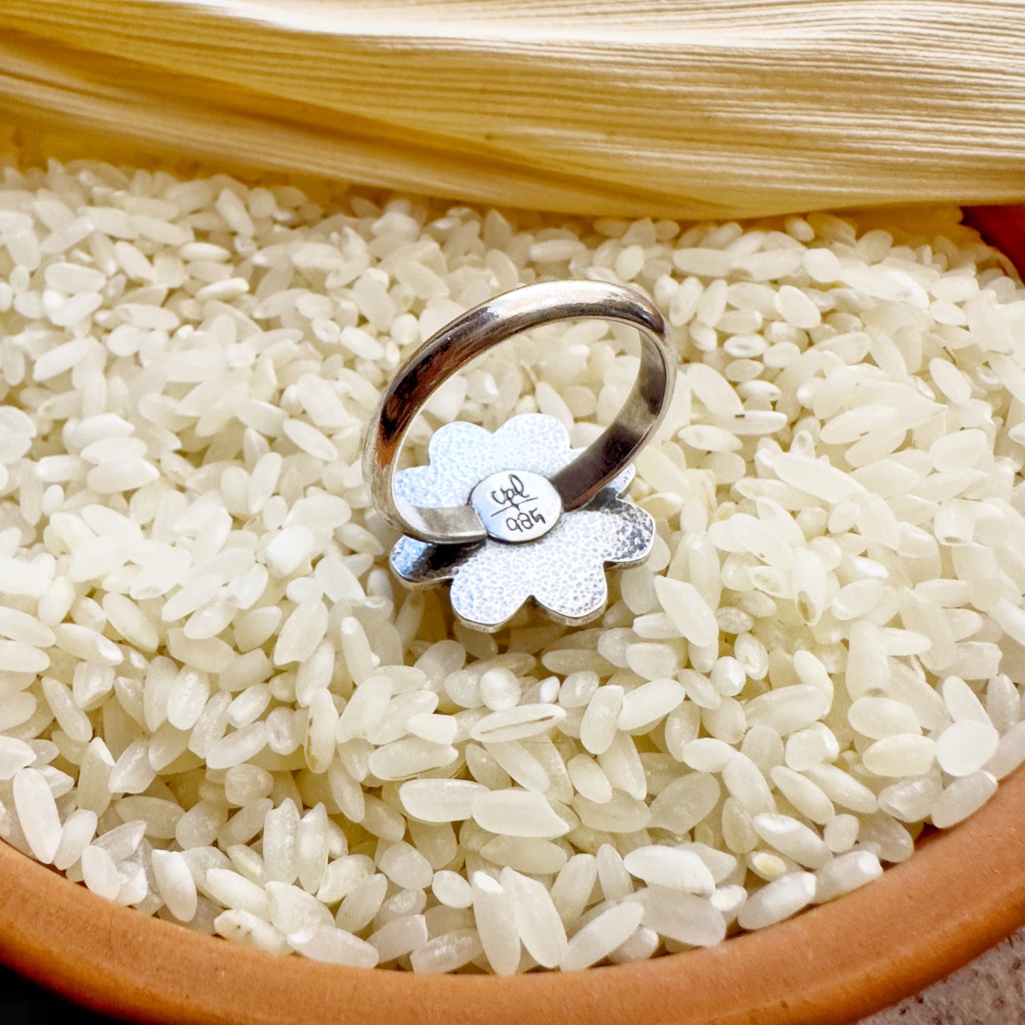 GREEN DAISY RING