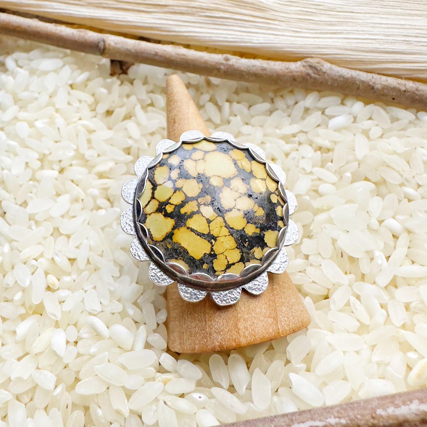 SPECKLED SUNFLOWER RING