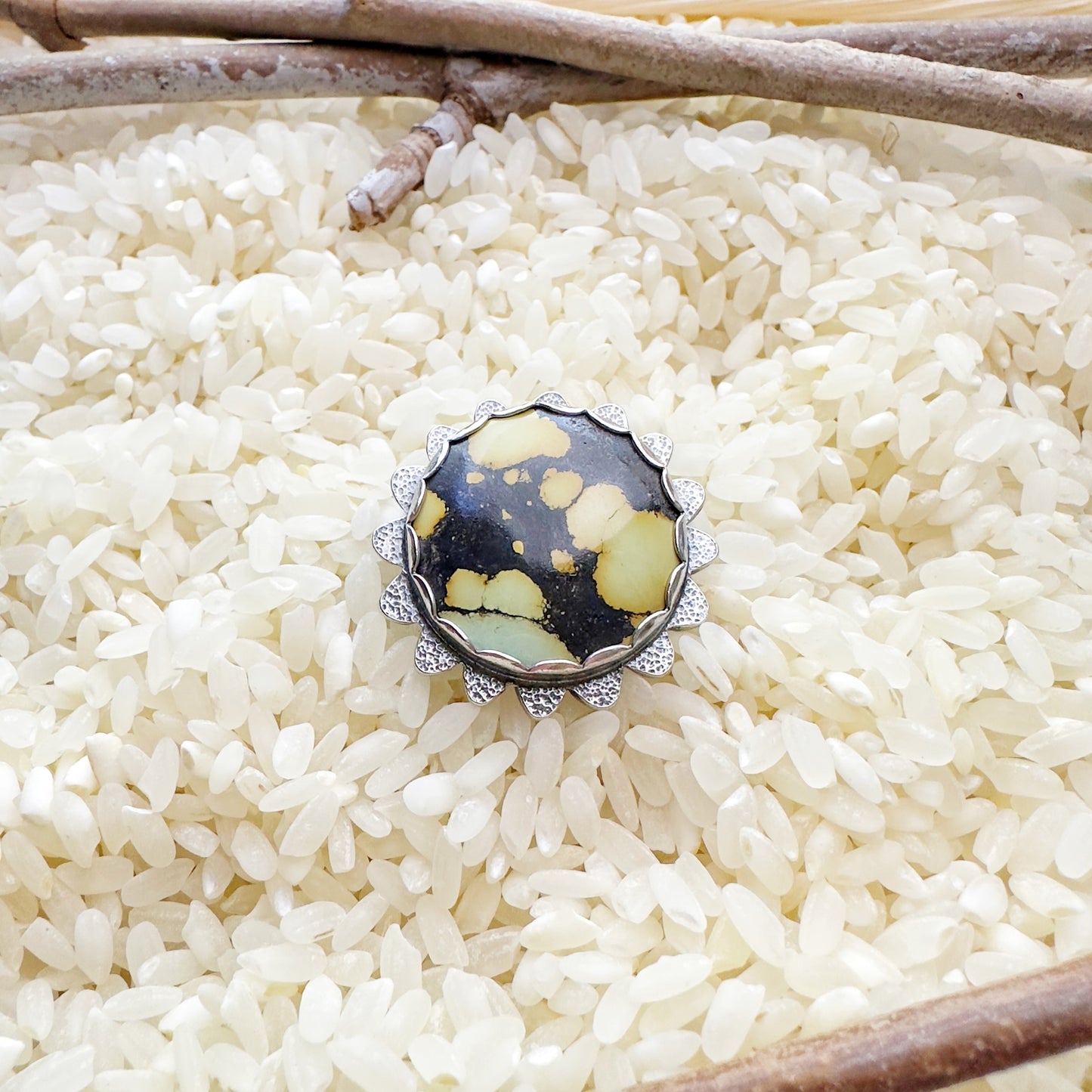 WALKING ON SUNSHINE RING