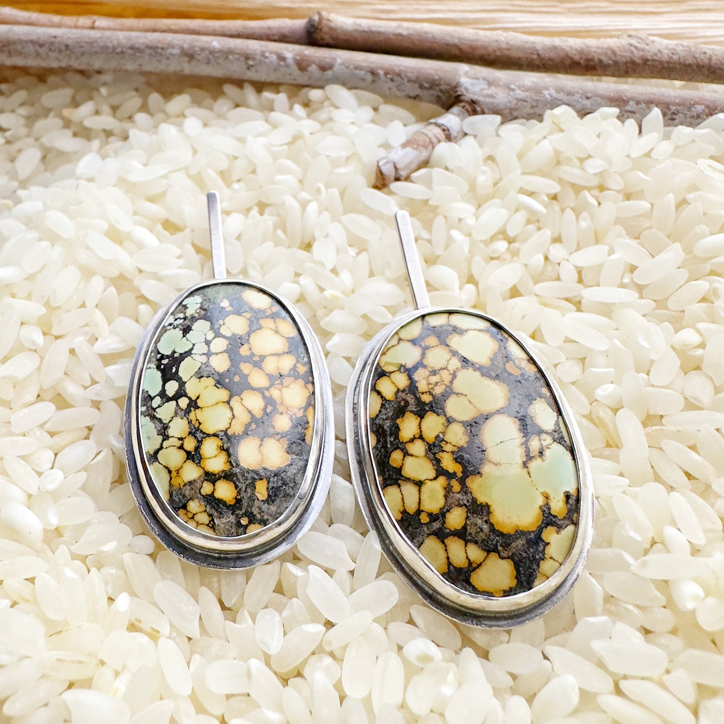 SCATTERED DROP EARRINGS