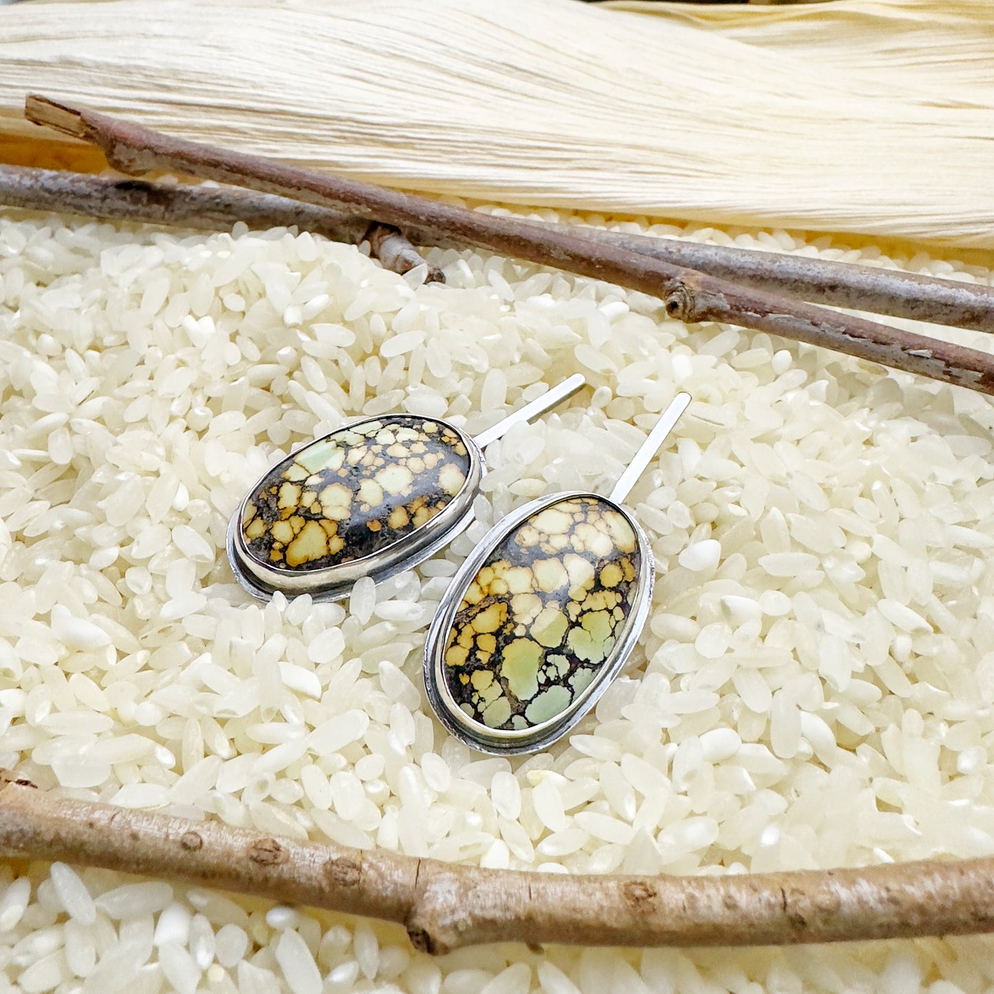 SCATTERED DROP EARRINGS