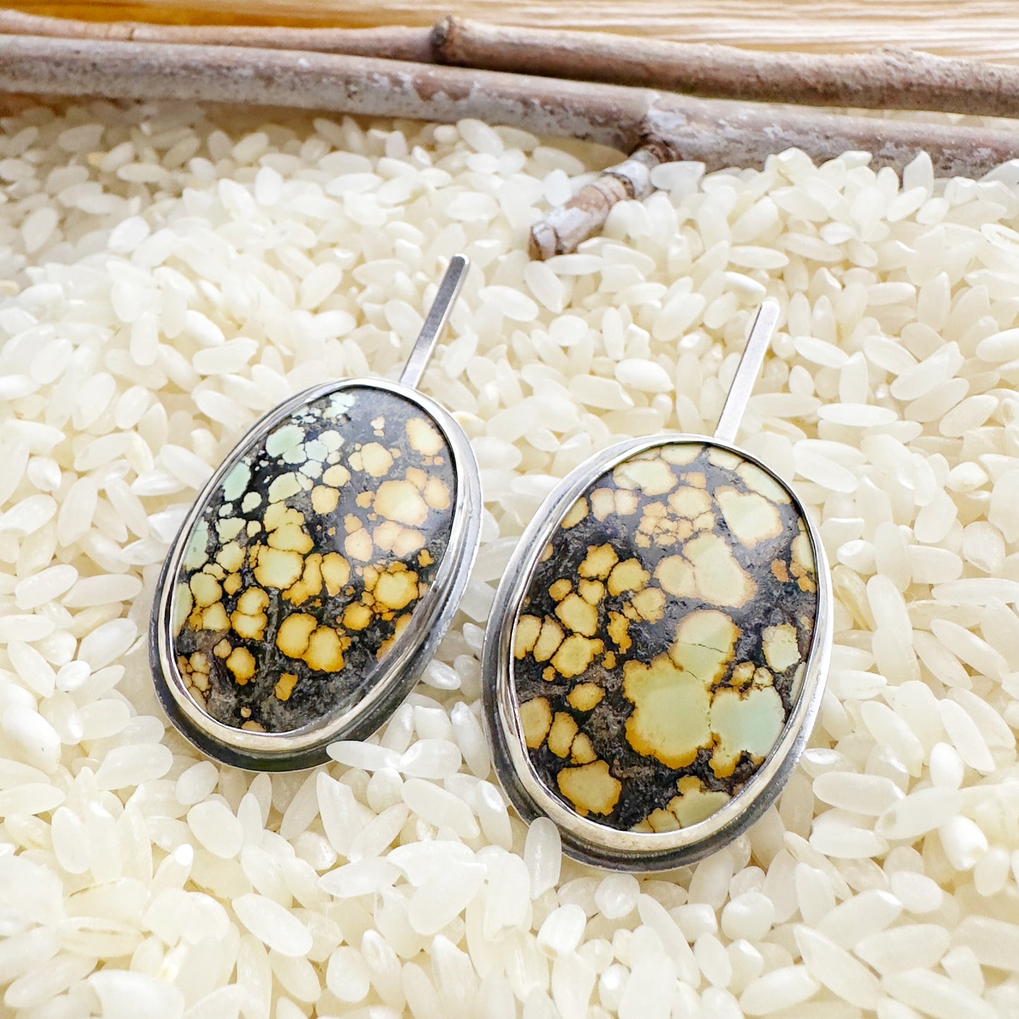 SCATTERED DROP EARRINGS