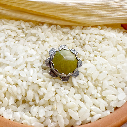 GREEN DAISY RING