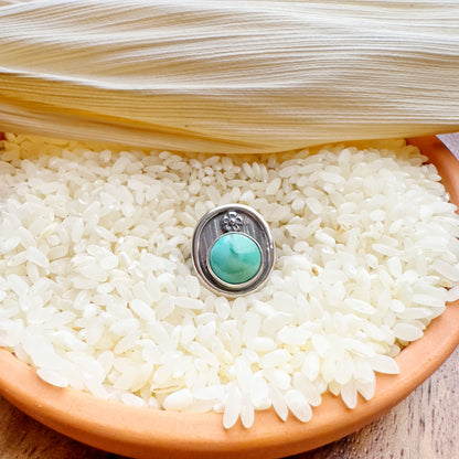 LITTLE BLUE BLOOM RING